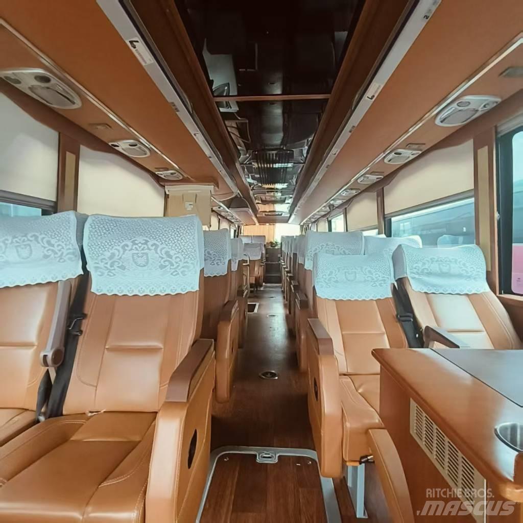 Yutong ZK6122HQ5Y Междуградски автобуси