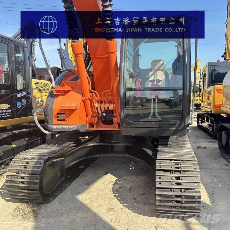 Hitachi ZX 135 Верижен екскаватор