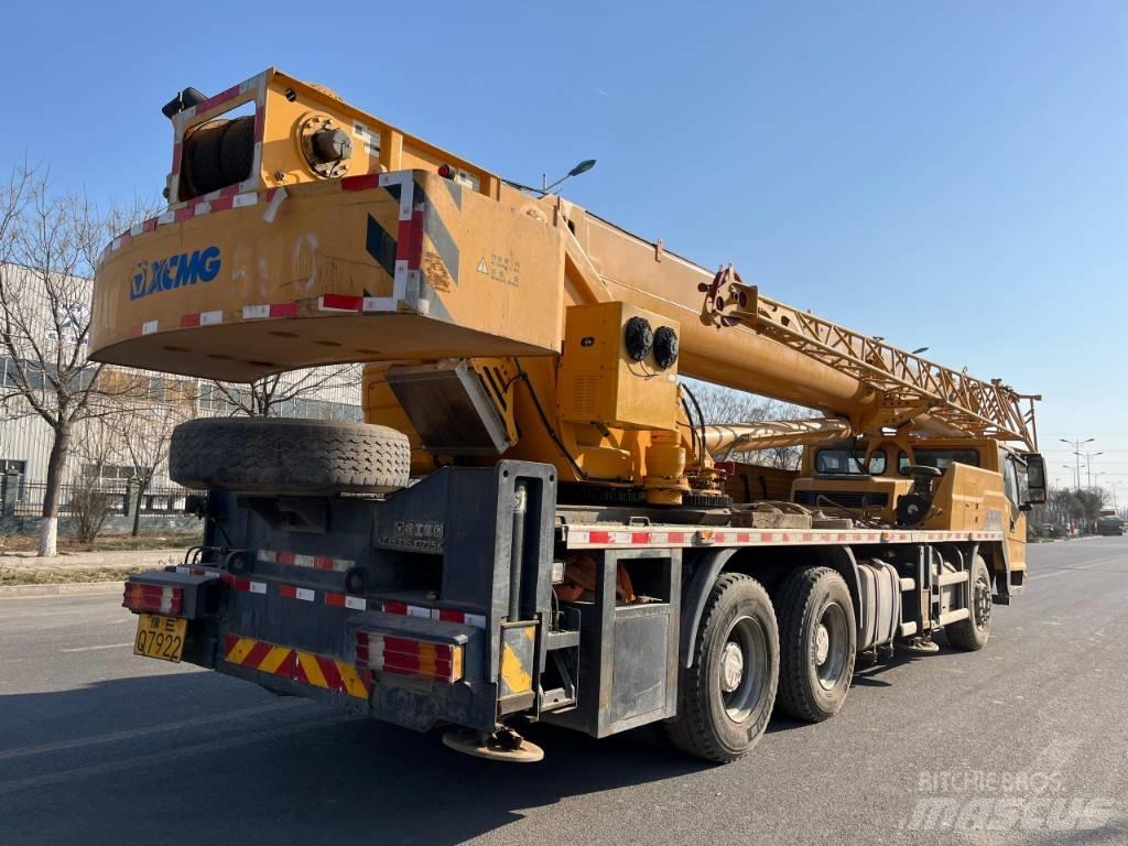 XCMG QY25K5C Всъдеходни кранове