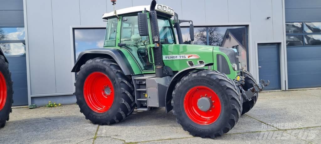 Fendt 716 Vario TMS Трактори