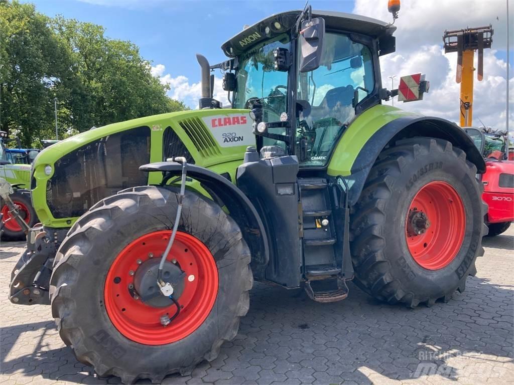 CLAAS Axion 920 Трактори