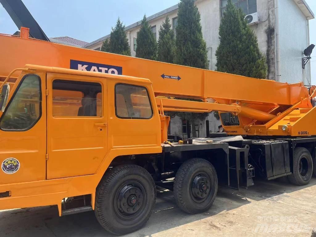 Kato KA 300 E Кранове за тежък терен