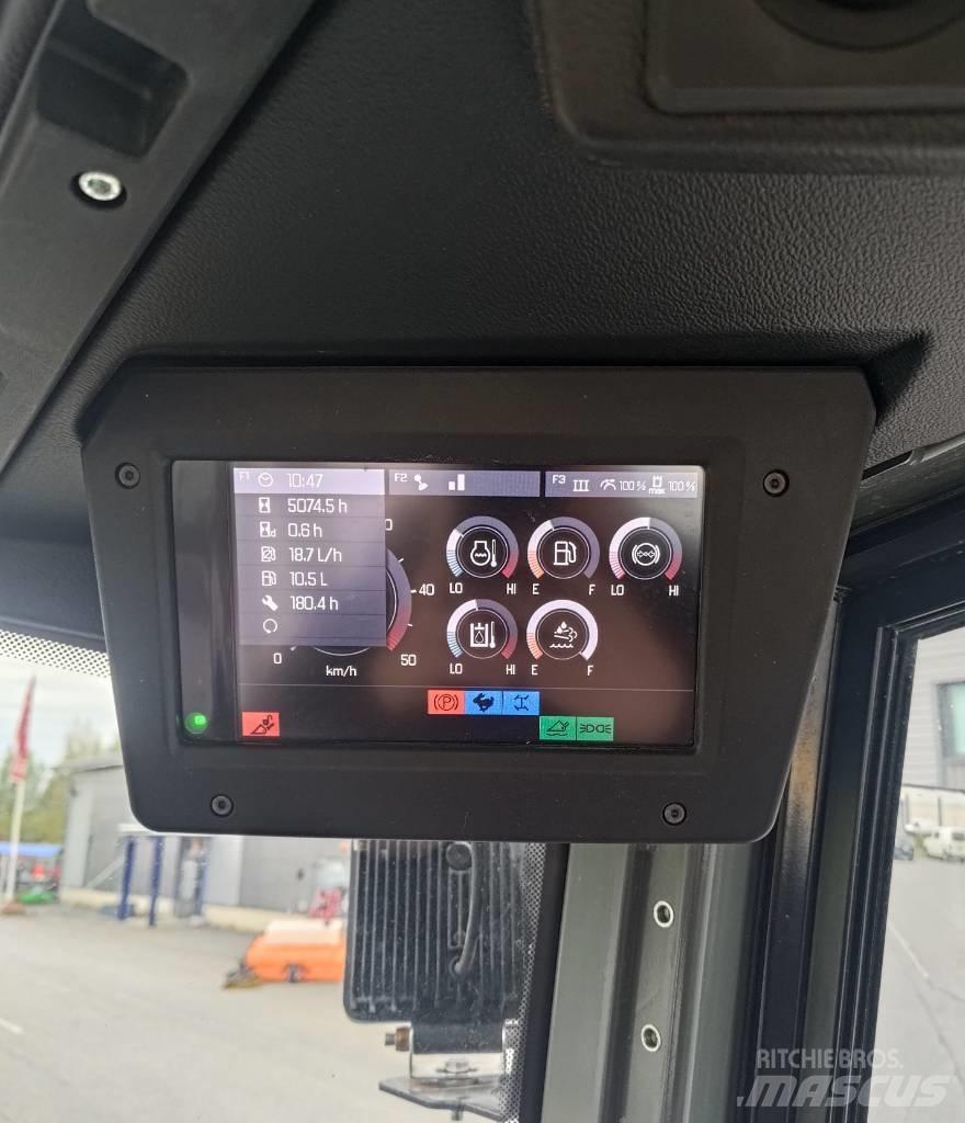 Kramer 8155L Колесни товарачи