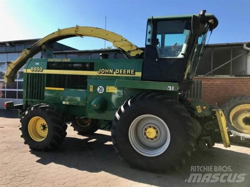 John Deere 6650 Фуражни комбайни