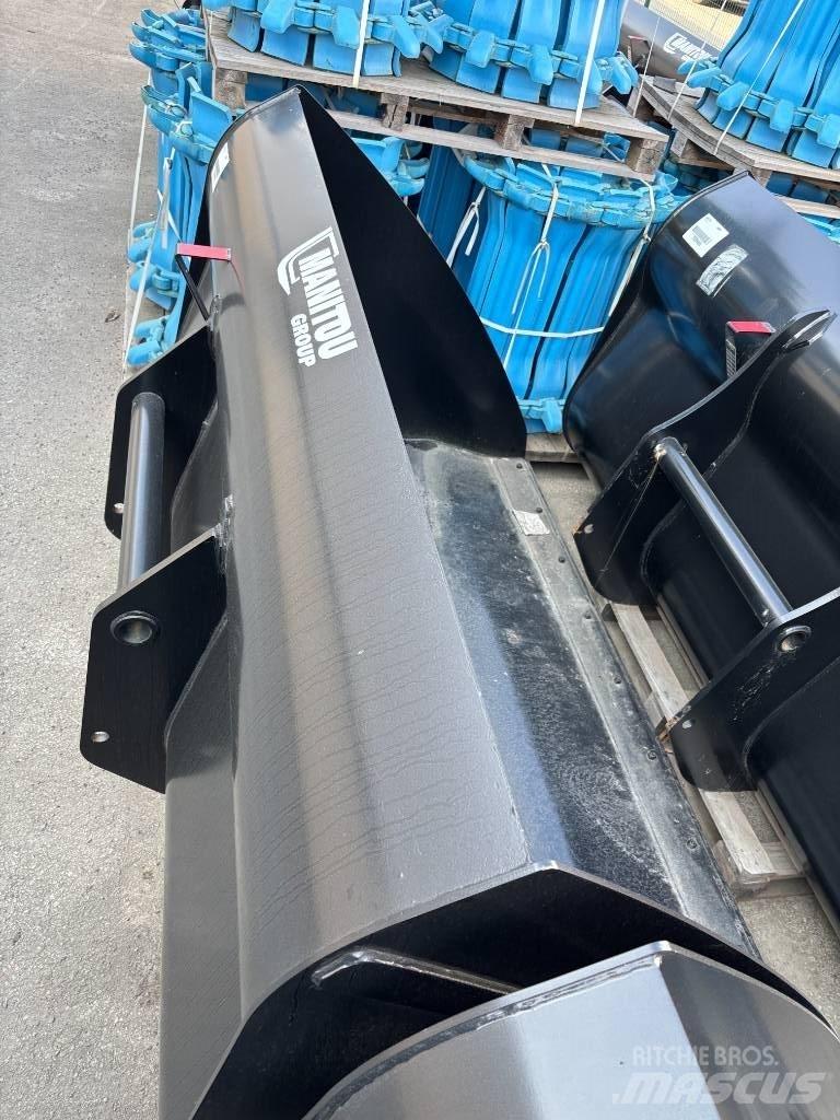 Manitou CBA 3000 Други товарещи и копаещи и аксесоари