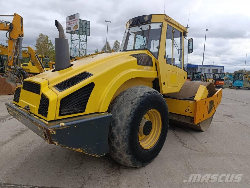 Bomag BW 213 D-4 Еднобарабанни ролки
