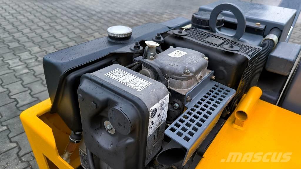 Bomag BW 65 H Двойни барабанни ролки
