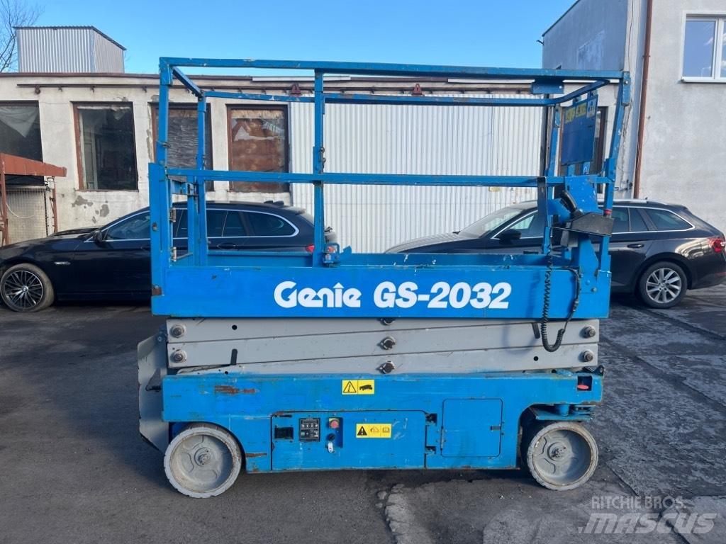 Genie 2032 Ножични работни платформи