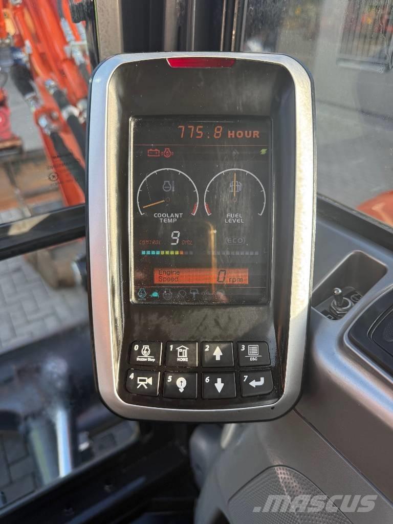 Doosan DX 85 R Средни екскаватори 7т - 12т