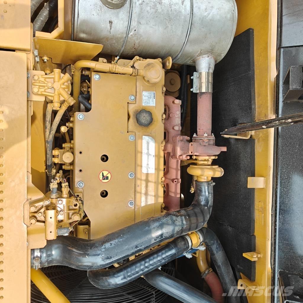CAT 323 D L Верижен екскаватор
