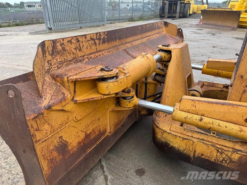 Komatsu D 58 E-1 Верижни булдозери
