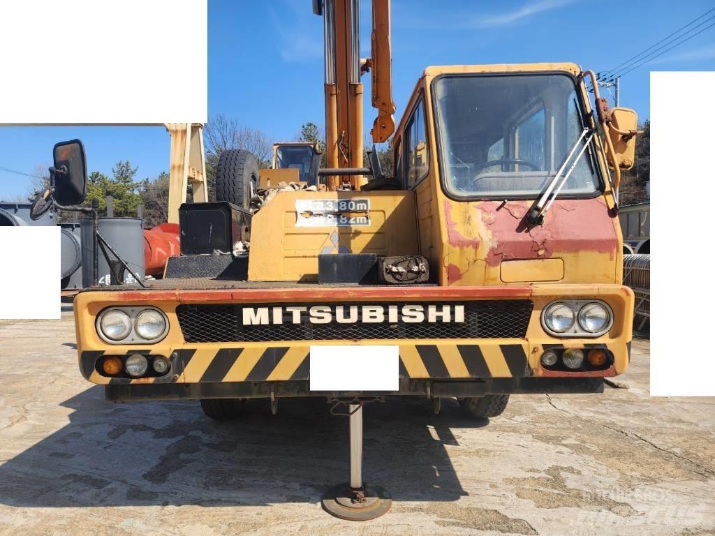 Hyundai HC 50 Всъдеходни кранове