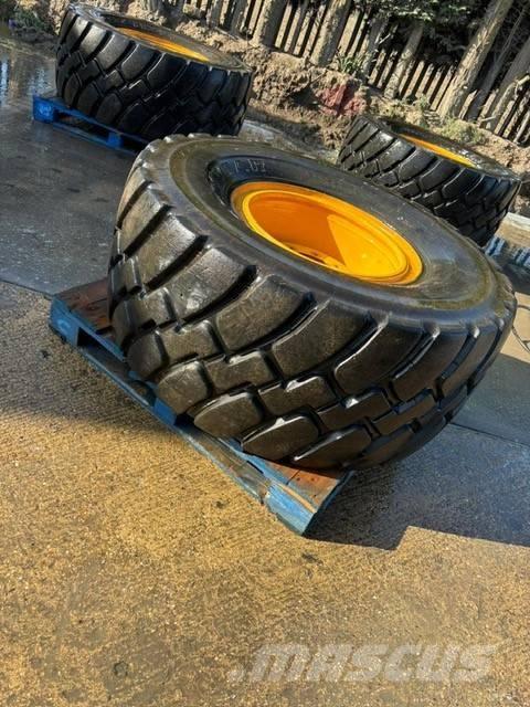 Goodyear Industrial Колелета/Гуми