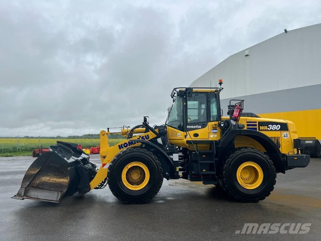 Komatsu WA 380-8E0 Колесни товарачи