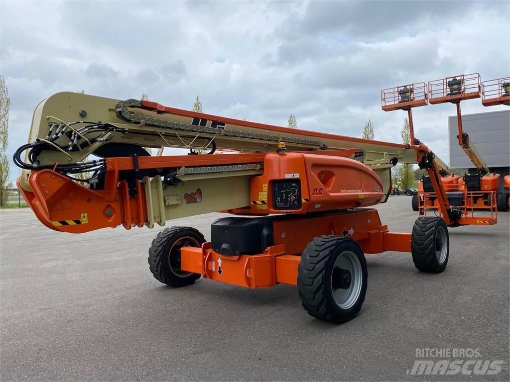 JLG 1250AJP Съчленени стрелови подемници