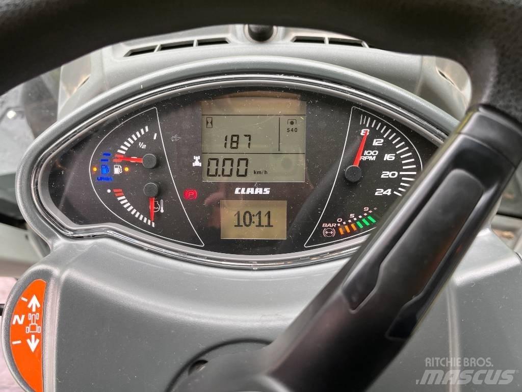 CLAAS ARION 530 CIS Трактори