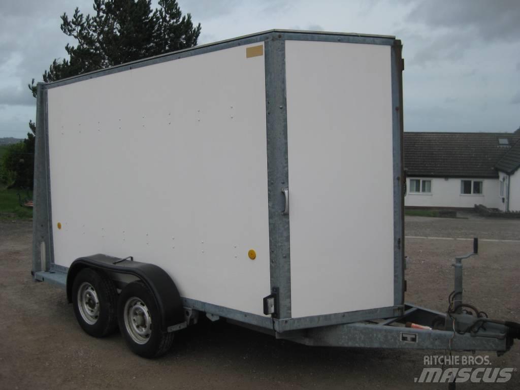 Ifor Williams BV105 Ремаркета фургони