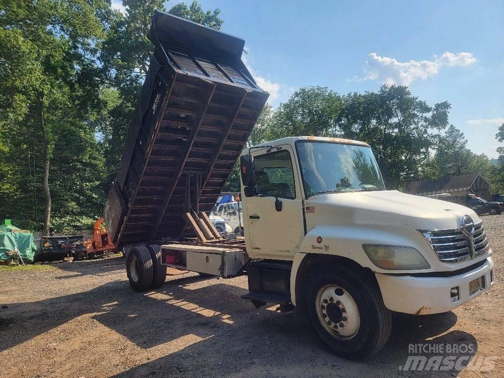 Hino 268 Самосвал