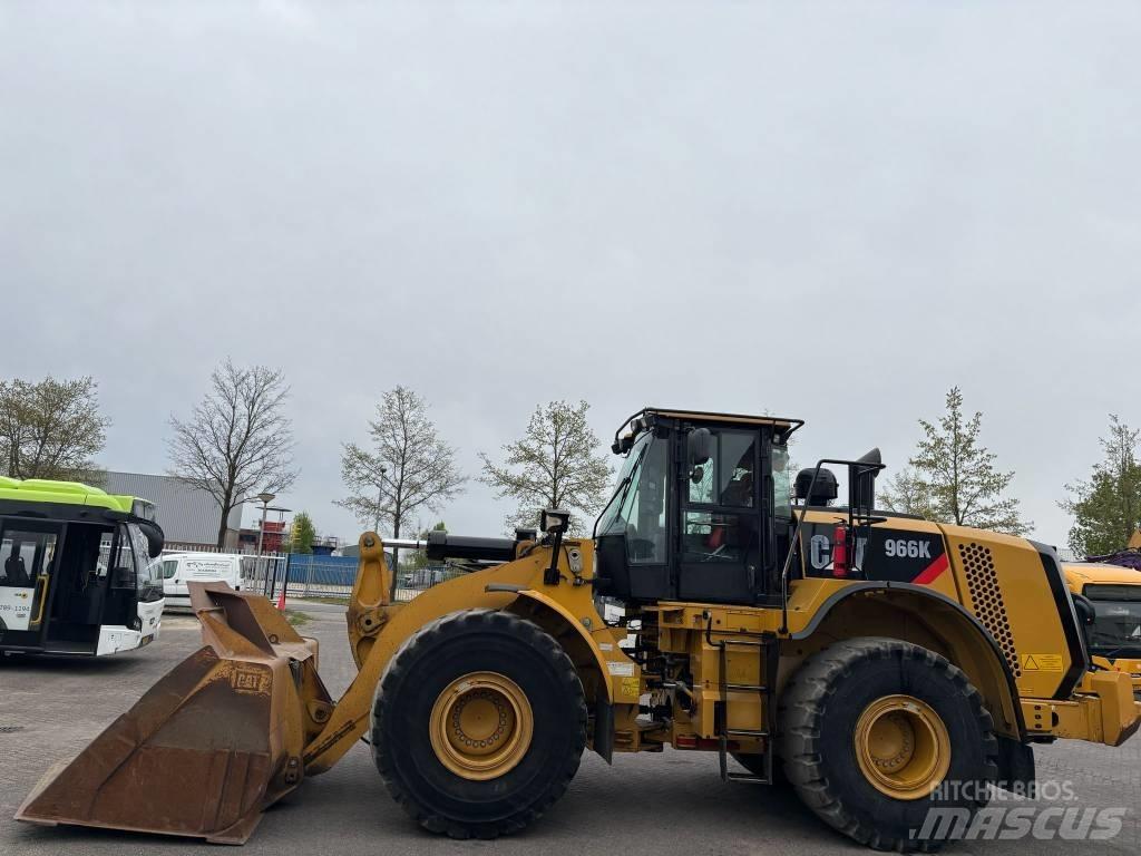 CAT 966 K Колесни товарачи