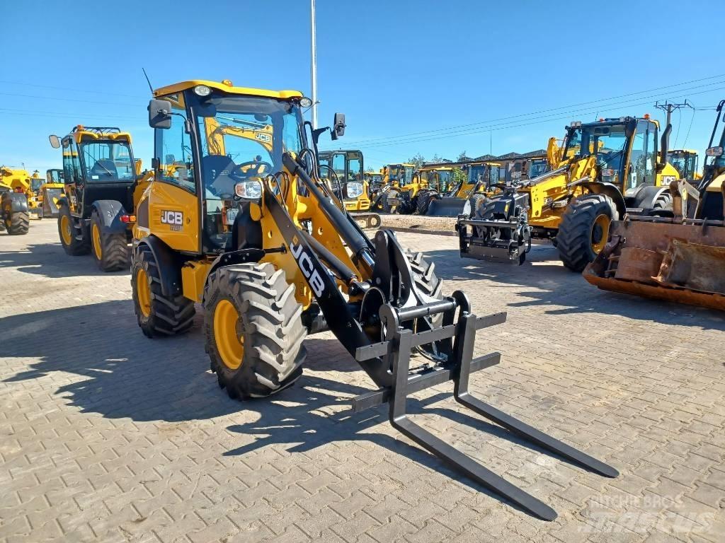 JCB 406 Колесни товарачи