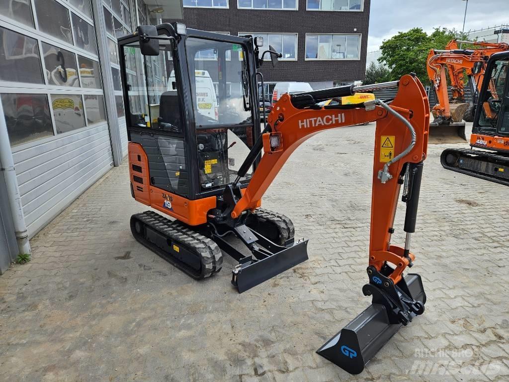 Hitachi ZX19-6 Мини екскаватори < 7 т