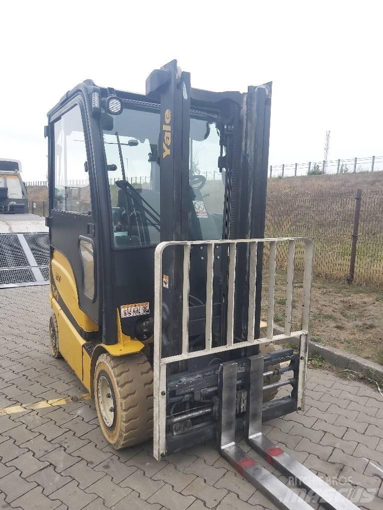 Yale ERP25VL Електрически вилични кари-повдигачи