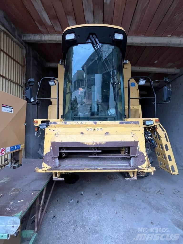New Holland TF 76 Комбайни