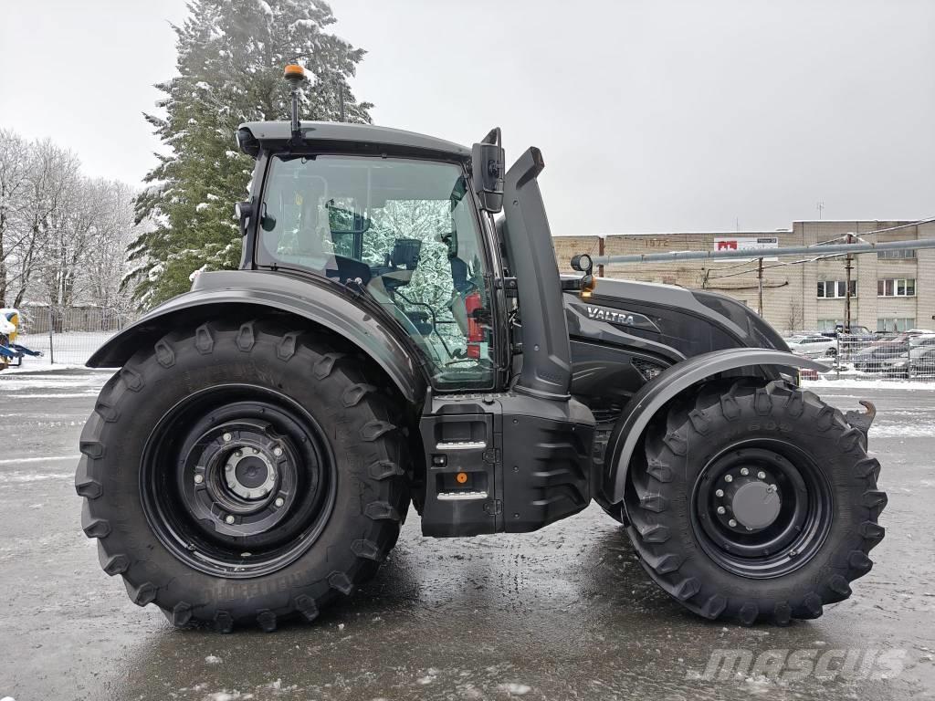 Valtra T 255 Versu Трактори