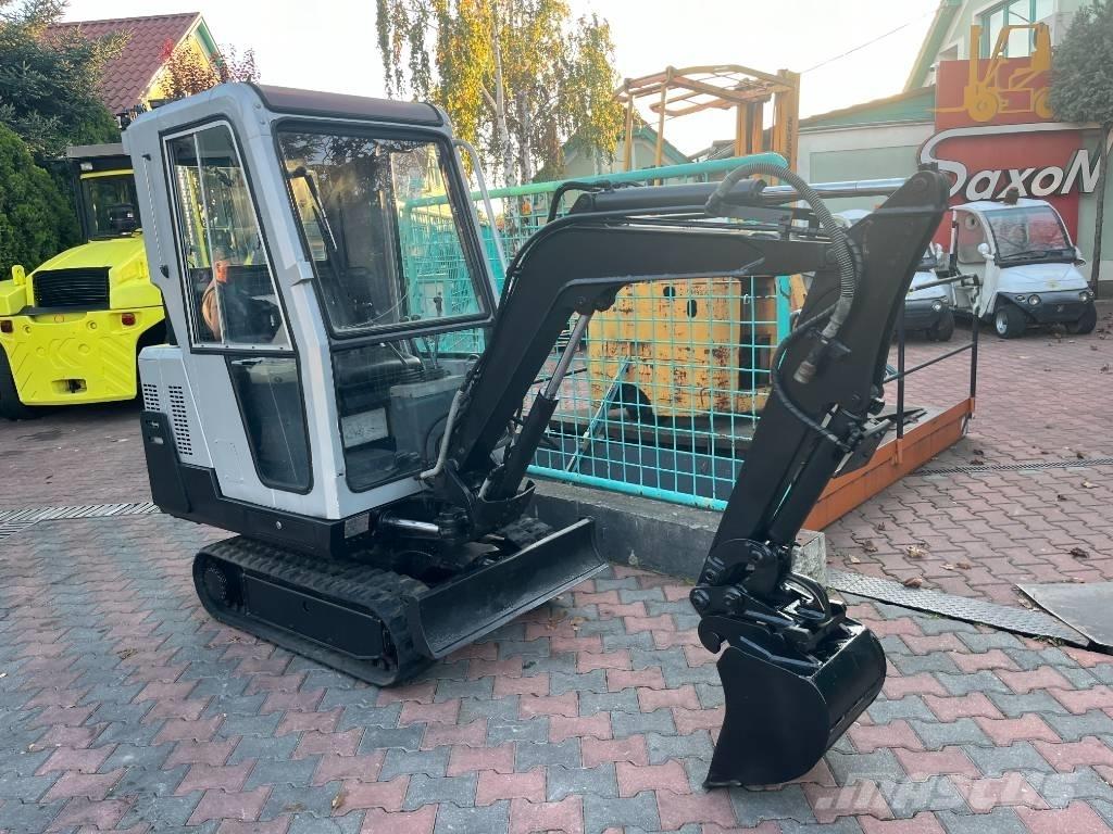 IHI IS-14G3     V-3466 Товарач със заден ексватор