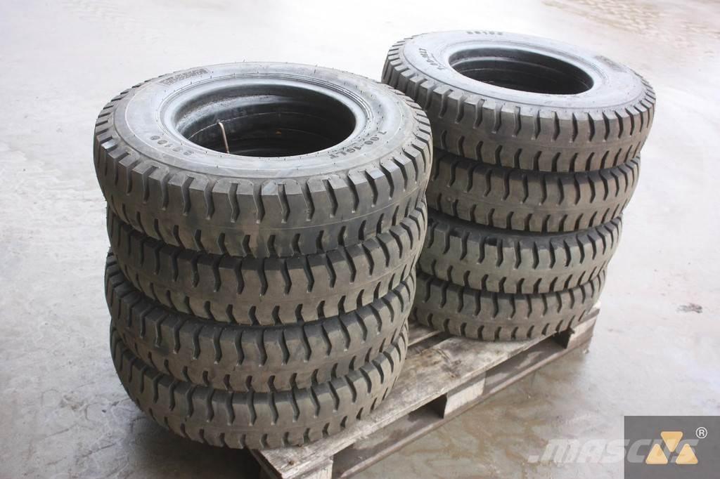  Onbekend 7.00-16LT Гуми