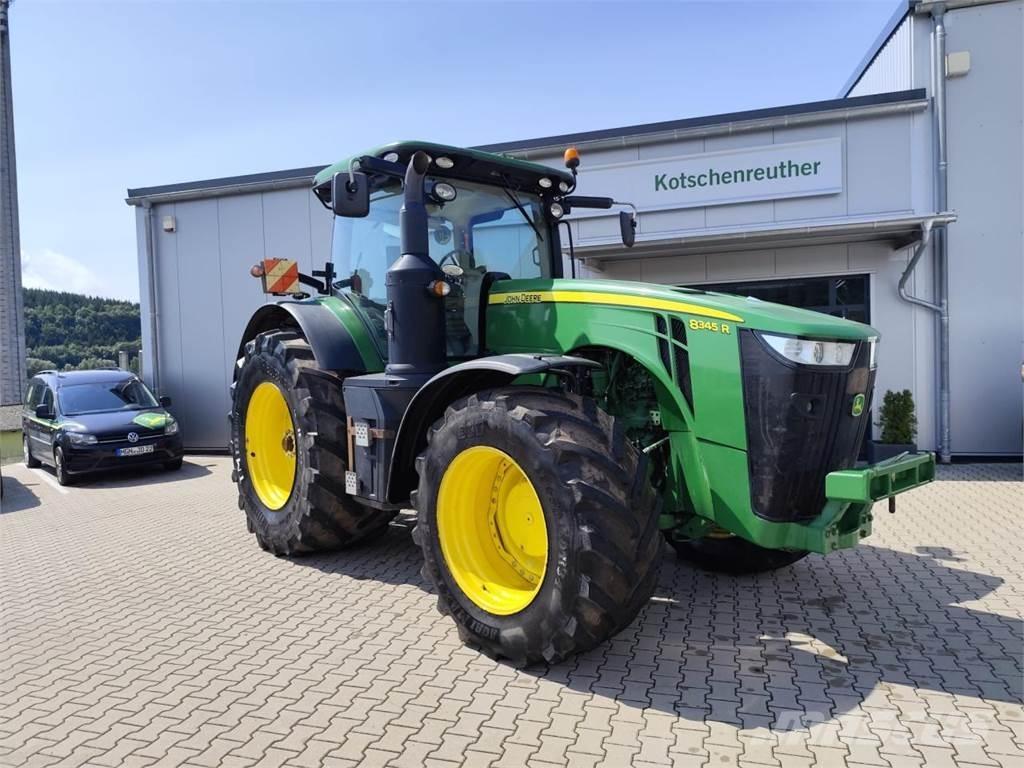 John Deere 8345R Трактори