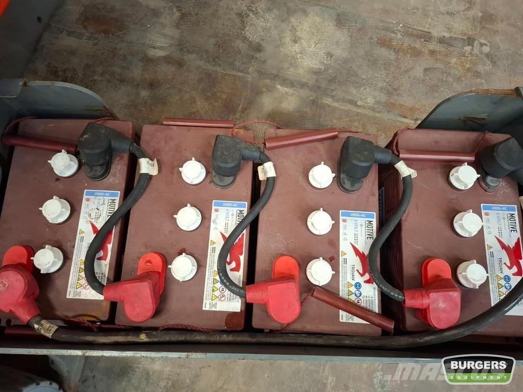 SkyJack SJ30 ARJE Съчленени стрелови подемници