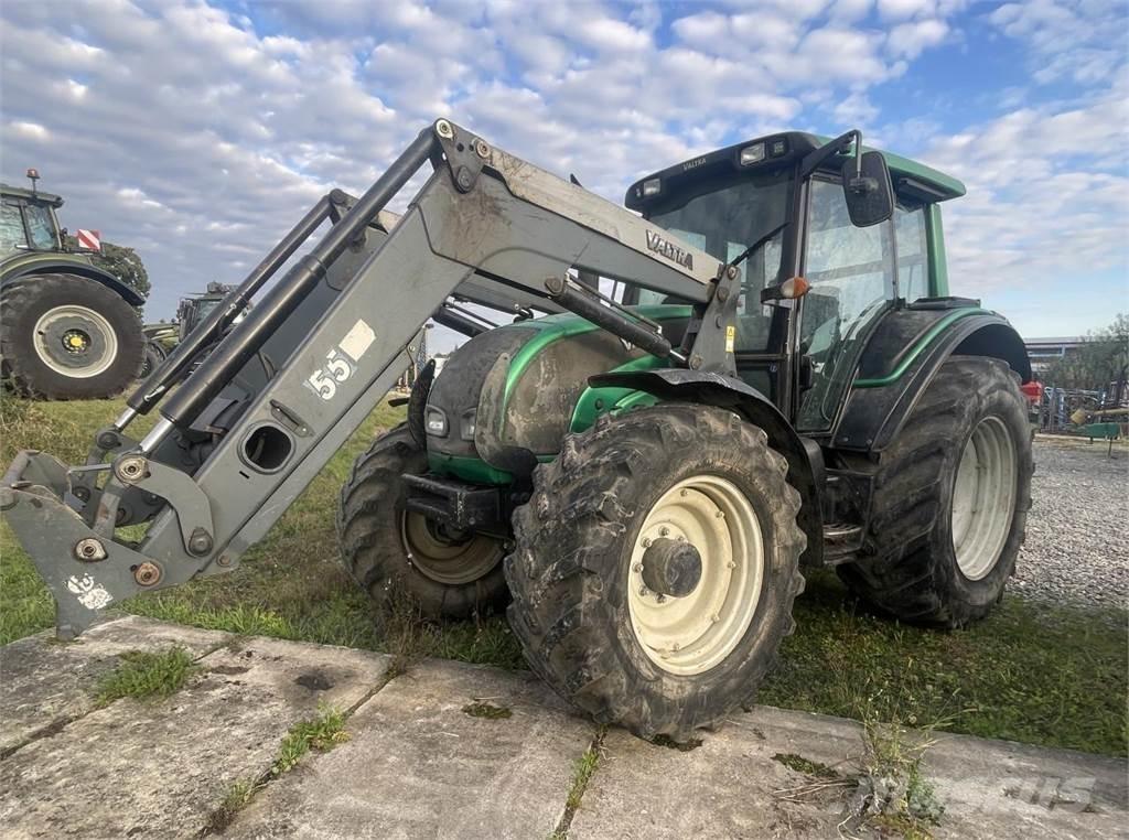 Valtra N 141 H Трактори