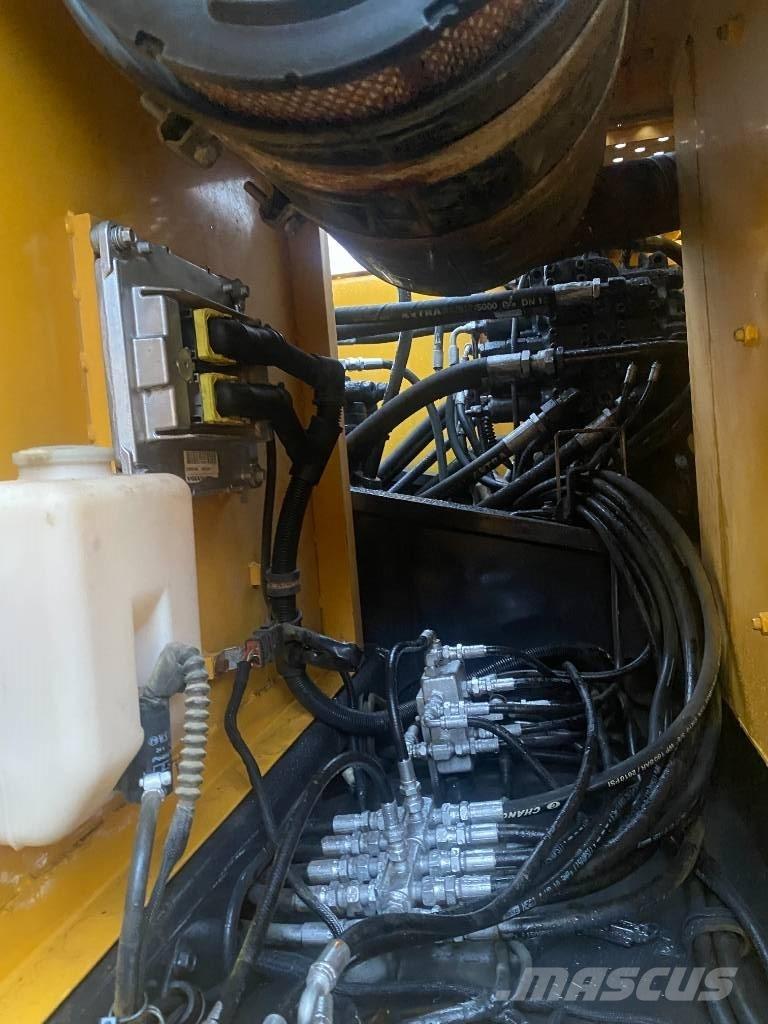 Volvo EC 210 B LC Верижен екскаватор