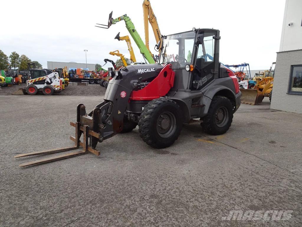 Mecalac AS700 Колесни товарачи