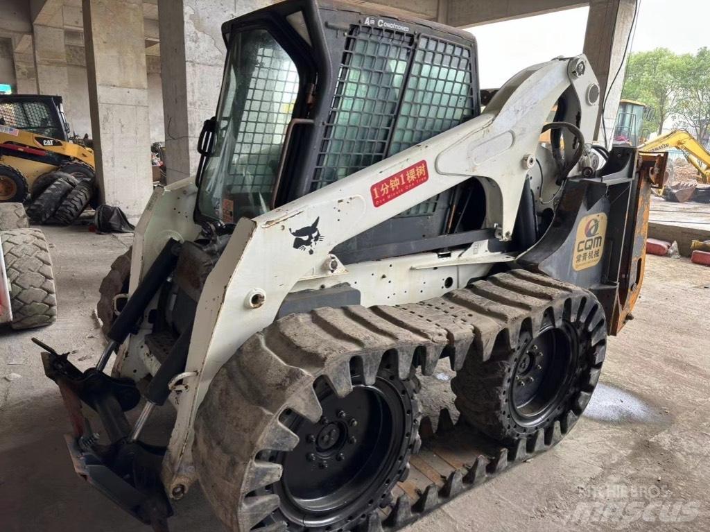 Bobcat S 330 Мини товарачи
