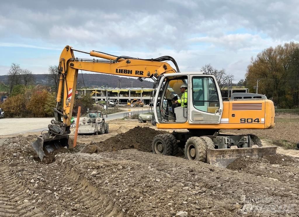 Liebherr A-904 900 Колесни екскаватори