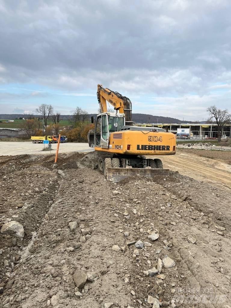 Liebherr A-904 900 Колесни екскаватори