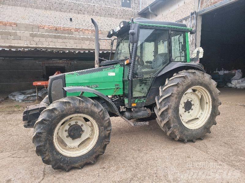 Valtra Valmet 900 Трактори