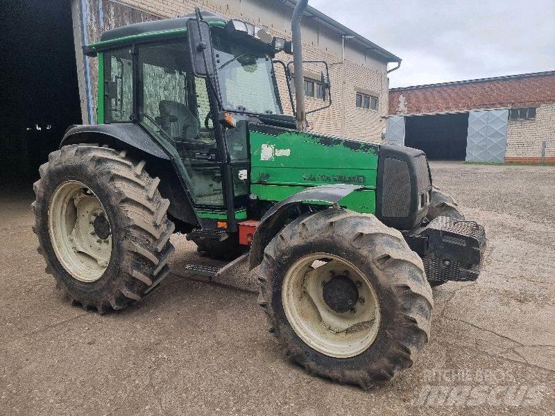Valtra Valmet 900 Трактори