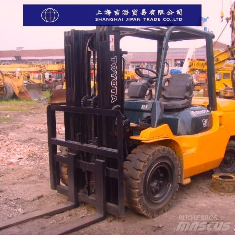 Toyota FD 50 Дизелови камиони