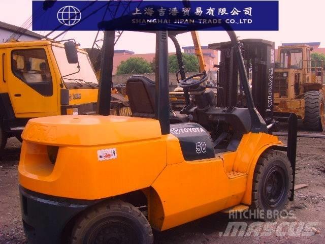 Toyota FD 50 Дизелови камиони