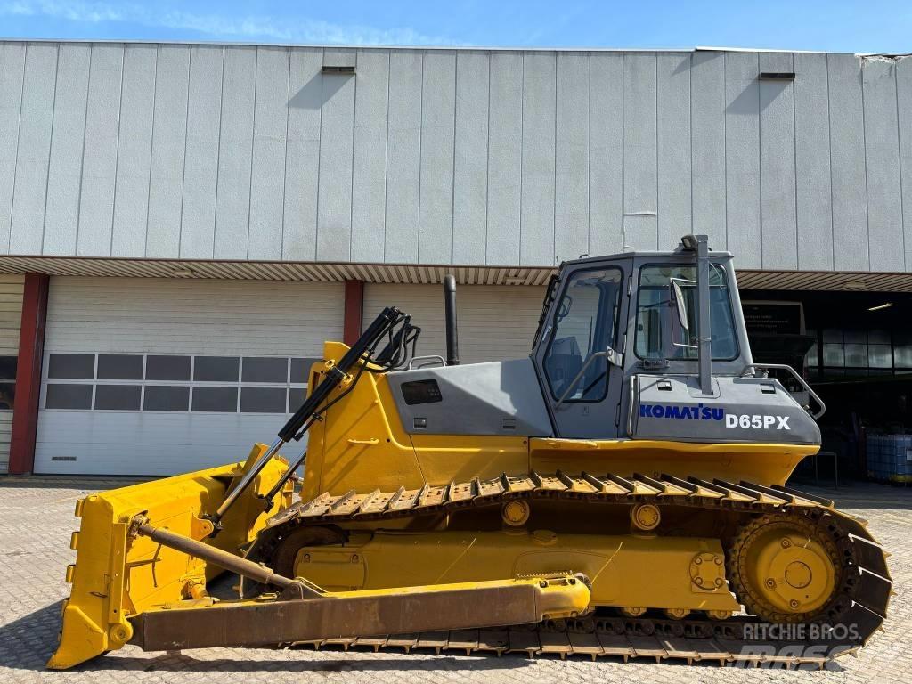 Komatsu D 65 PX-12 Верижни булдозери
