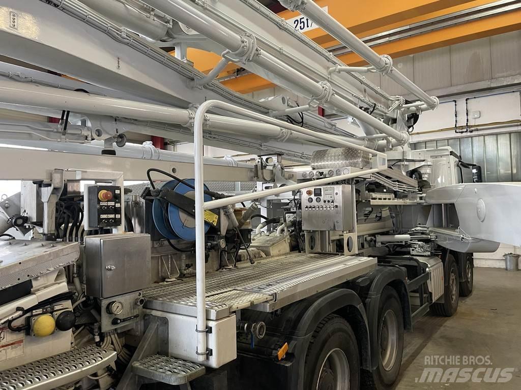 Liebherr THP 37 Бетонопомпи
