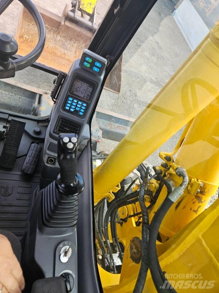 Komatsu PW 160-7 Колесни екскаватори