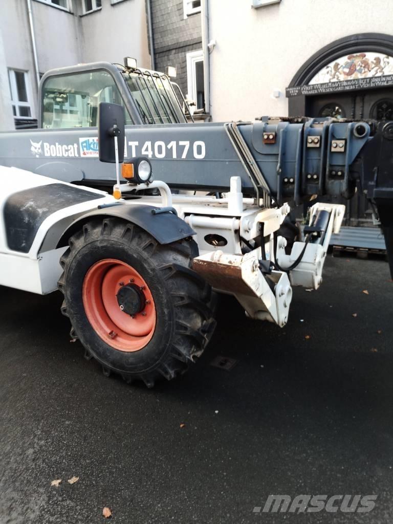 Bobcat B40170-D221 Телескопични товарачи