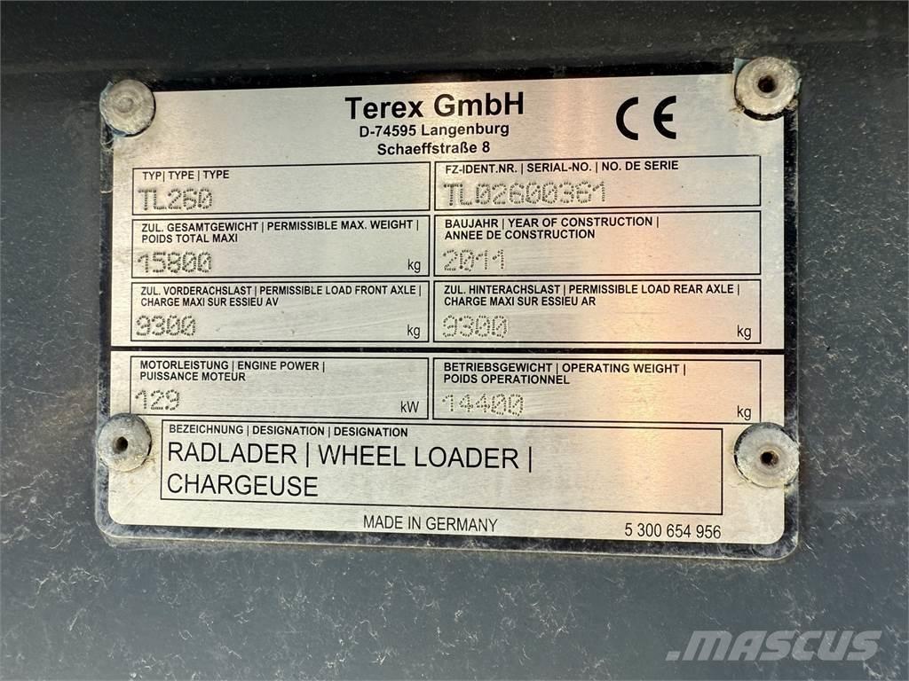Terex TL260 Колесни товарачи