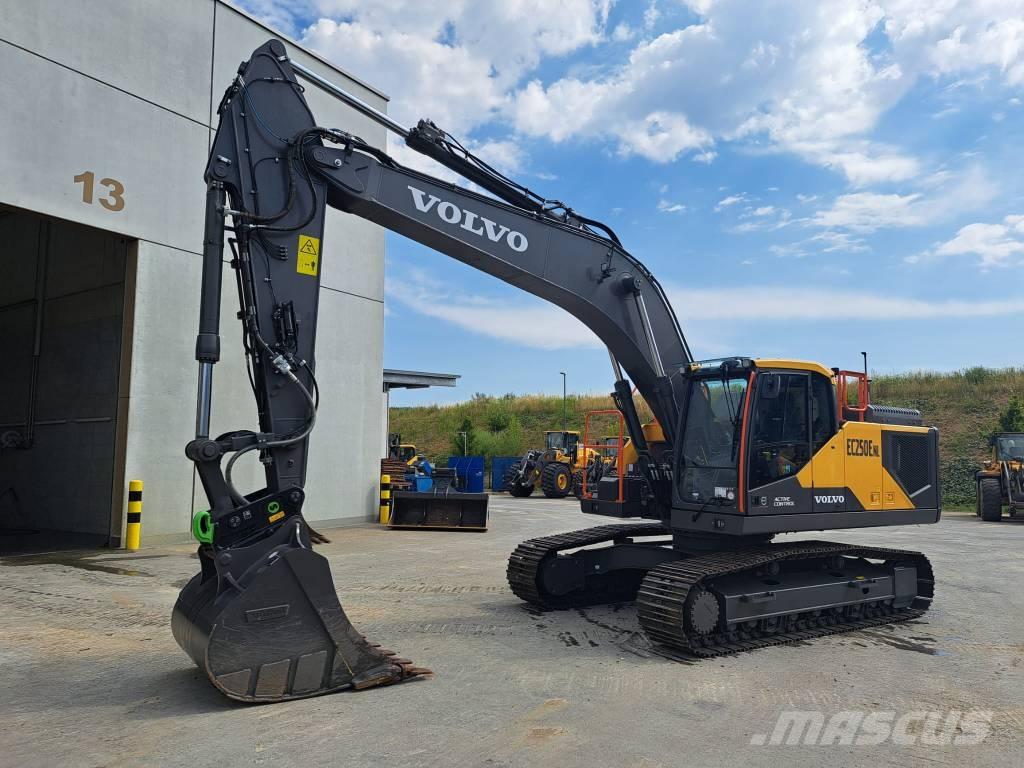 Volvo EC250ENL Верижен екскаватор