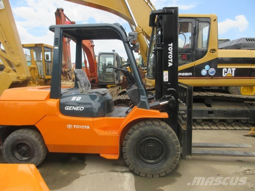 Toyota FD 50 Дизелови камиони