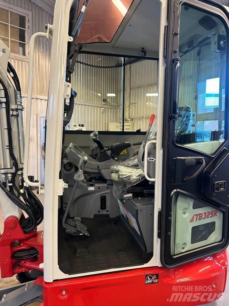 Takeuchi TB325 Мини екскаватори < 7 т